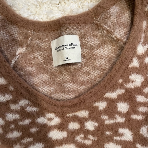 Abercrombie & Fitch Soft AF Collection Sweater - Picture 3 of 3